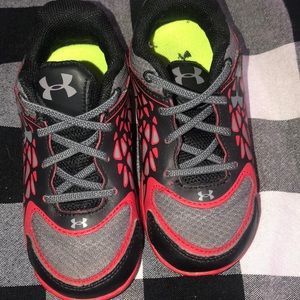 Toddler boys shoes *barely worn*